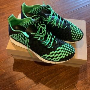 Nike Free Inneva Woven Sz 9 like new